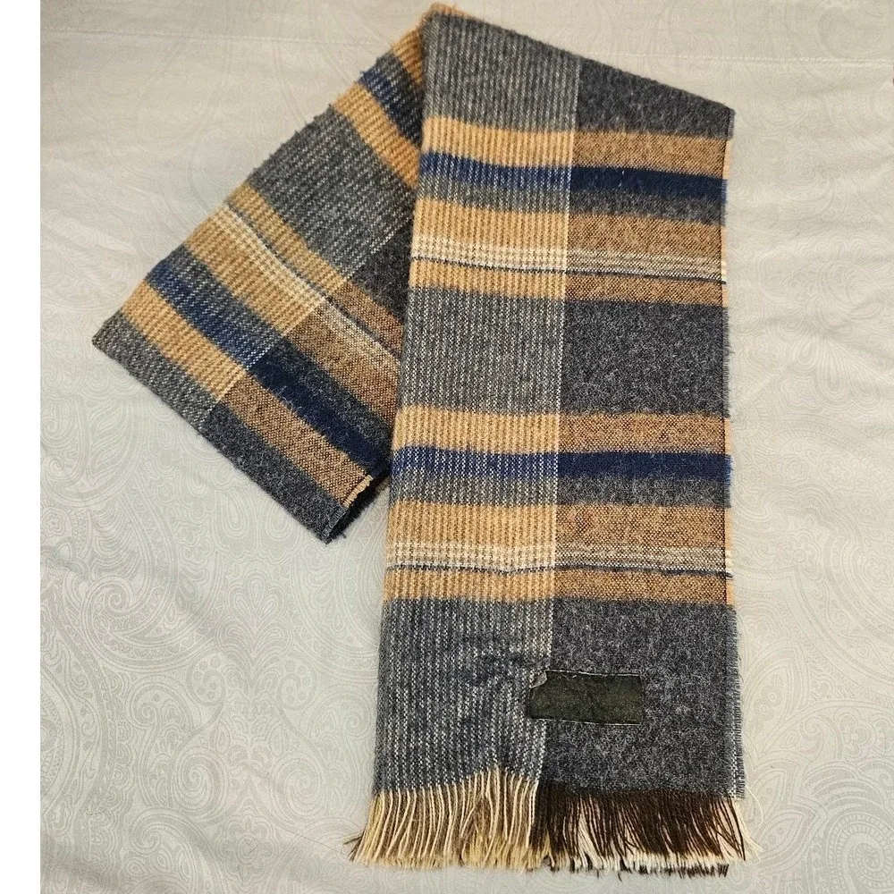 Vintage Halstom Plaid Winter Scarf Grey Navy Tan Fringed Soft Woven Wrap